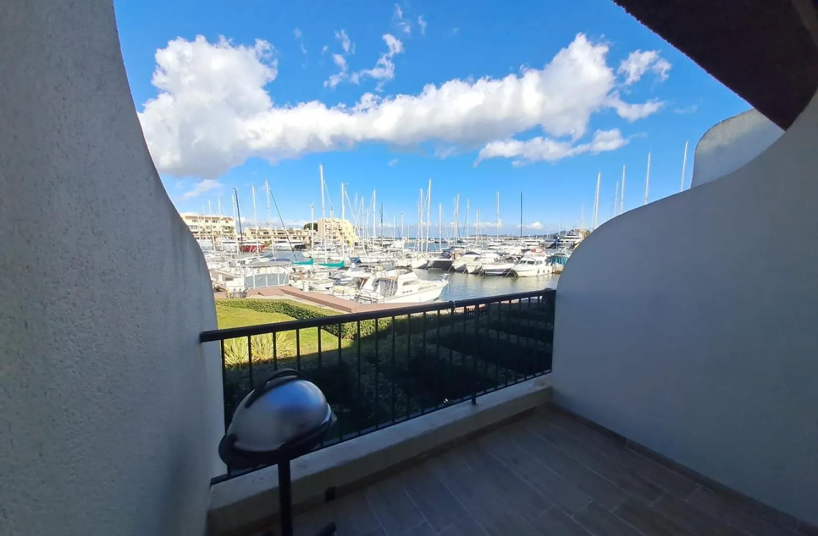 Apartment Marcogpel - Charmant Appartement Vue Port Proximite Saint-Tropez Cogolin